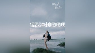 月亮般的美少女，玩情趣有一套，足交，黄瓜插逼，混合交叉，淫水多多！