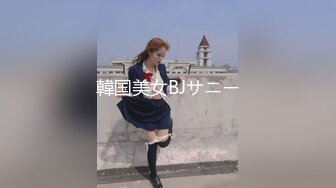 公园女厕全景偷拍女神级的少妇人美B也美