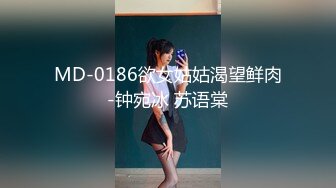 高挑小娇妻，美腿丝袜足交挑逗按头深喉无套女上啪啪换个面继续操，再省力侧入