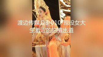 漂亮又清纯的校花妹子，性感的红唇和兔牙，100%女朋友的感觉