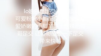 皇家华人 RAS-048 痴女娜娜决意分享公园的性爱探索