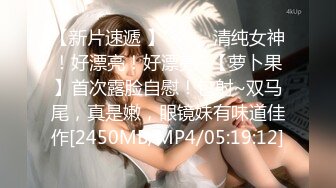 [MP4/ 290M] 熟女阿姨偷情老外 又舔又亲 被无套输出 完事还送阿姨一条裙子 非常开心