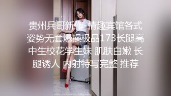 巨乳大奶牛~丸子头美女，‘我的骚母狗，叫两声’。‘汪汪，汪汪’，奶子被操得晃来晃去，好晕眼！