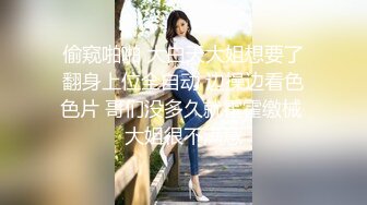 新流出❤️大学城附近女厕 全景后拍通话中的白裙美女尿完尿不擦逼忙着赶路